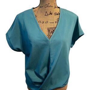 Unbranded Cropped‎ Teal Short Sleeve Top with Twist Hem Size M